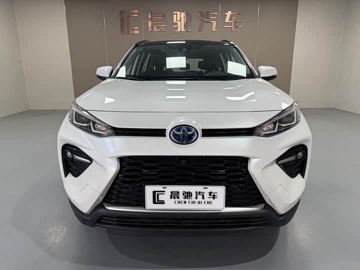 Photo 2 - Toyota Wildlander