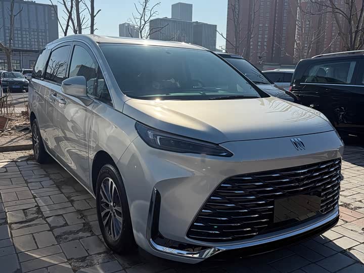 Фото 3 - Buick GL8 ES