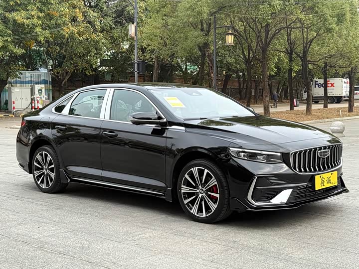 Фото 2 - Geely Preface