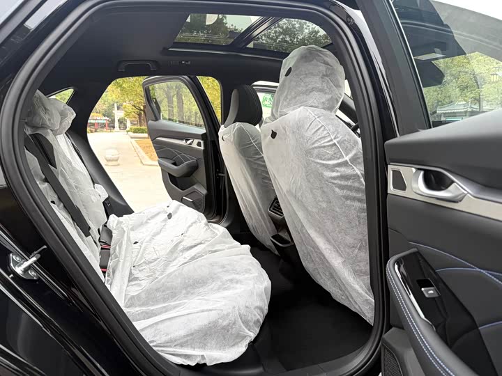 Фото 7 - Geely Preface