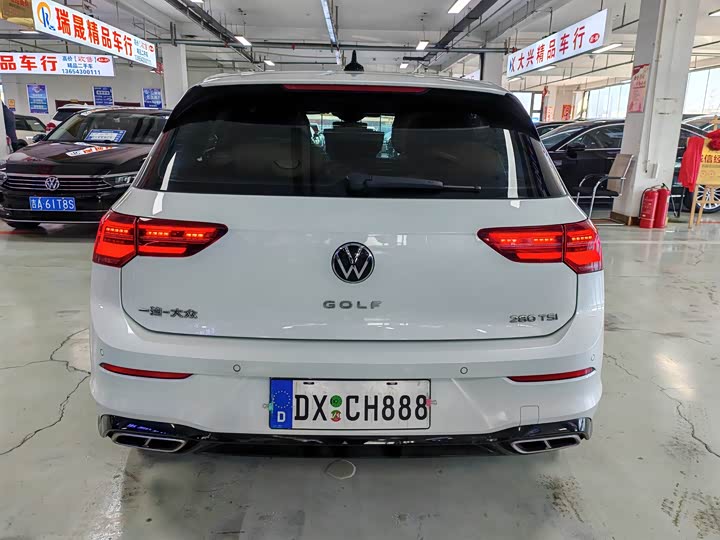 Фото 5 - Volkswagen Golf