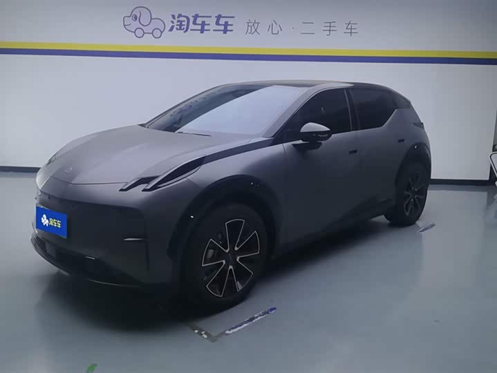 Фото 1 - Zeekr X