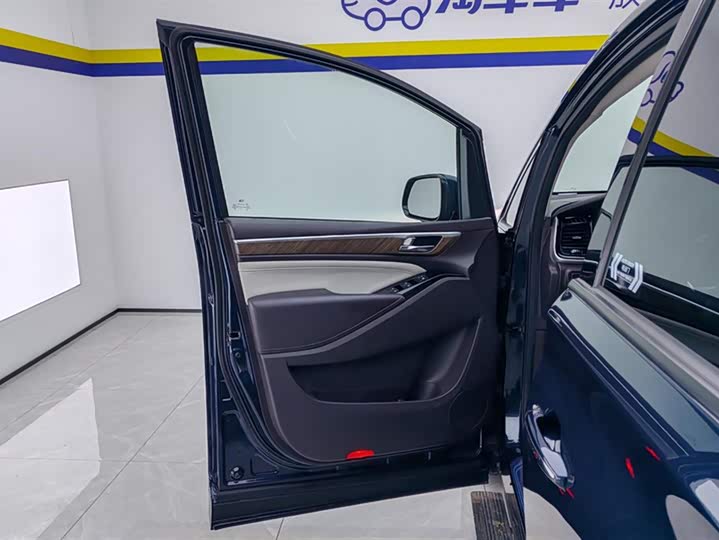 Фото 7 - GAC Trumpchi M8