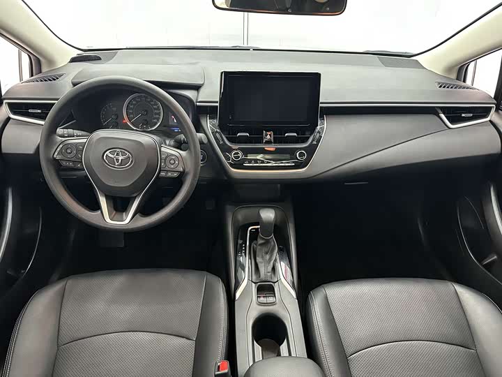 Фото 6 - Toyota Corolla