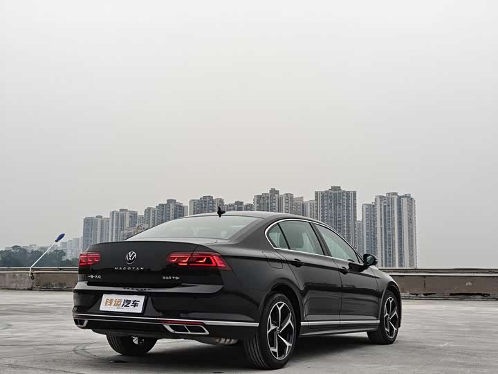 Фото 3 - Volkswagen Magotan