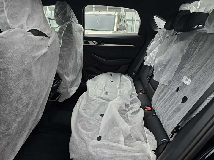 Photo 9 - Geely Preface