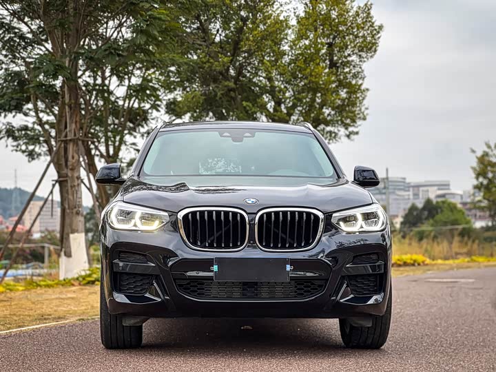Фото 2 - BMW X3