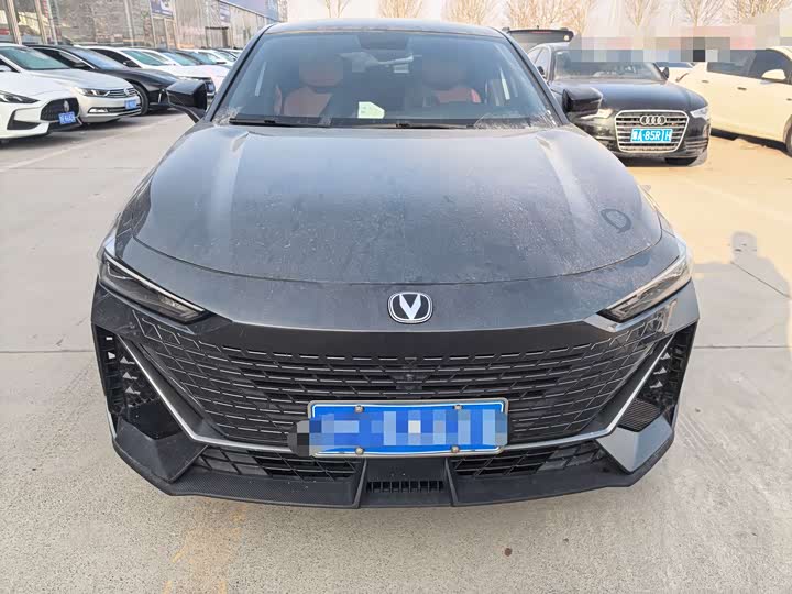 Фото 2 - Changan UNI-V