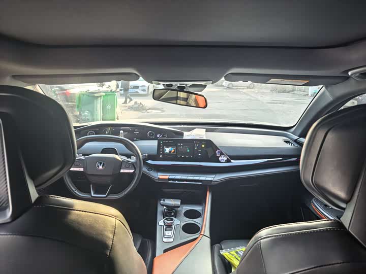 Фото 7 - Changan UNI-V