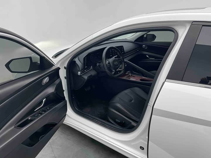 Фото 9 - Hyundai Elantra N line