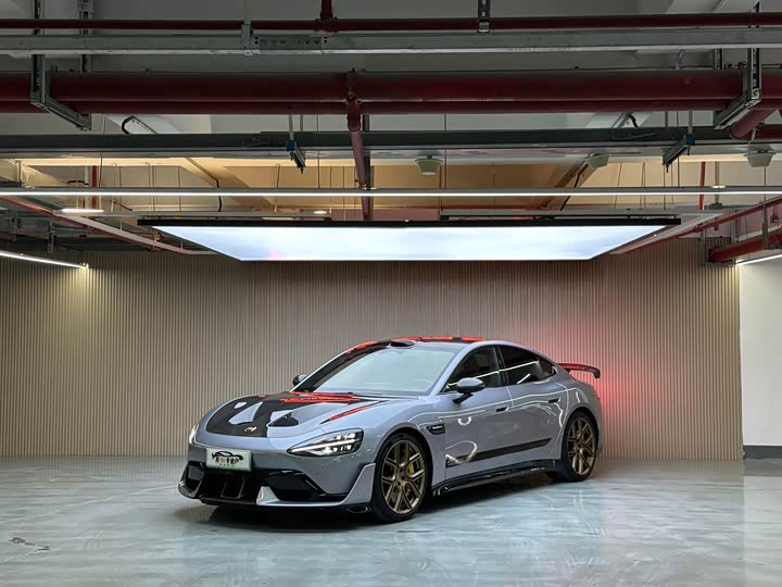 Фото 1 - Xiaomi SU7 Ultra