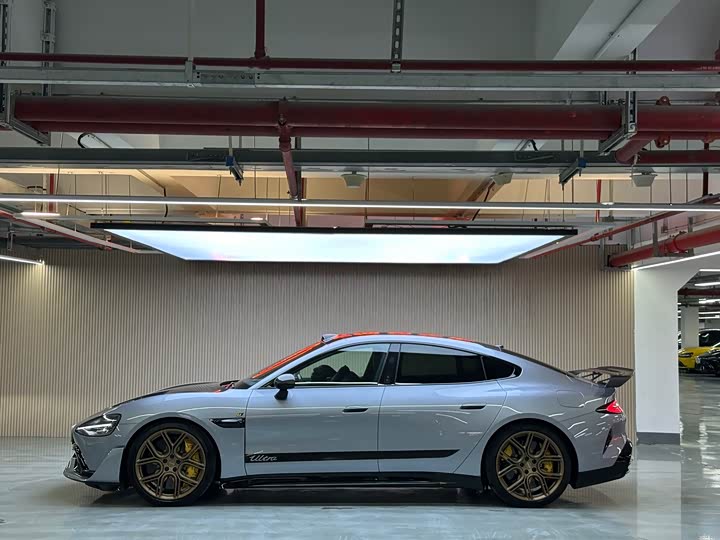 Фото 4 - Xiaomi SU7 Ultra