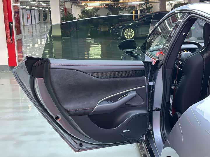 Фото 8 - Xiaomi SU7 Ultra