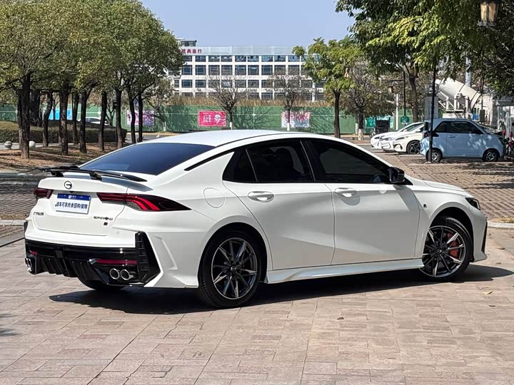 Фото 4 - GAC Trumpchi Empow R