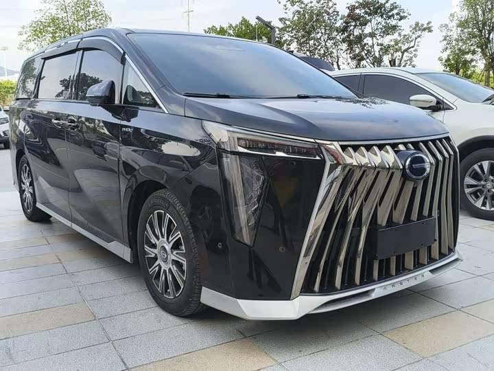 Фото 3 - GAC Trumpchi E9