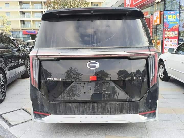 Фото 4 - GAC Trumpchi E9