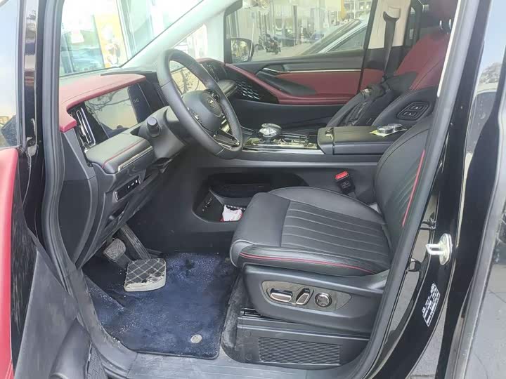 Фото 7 - GAC Trumpchi E9