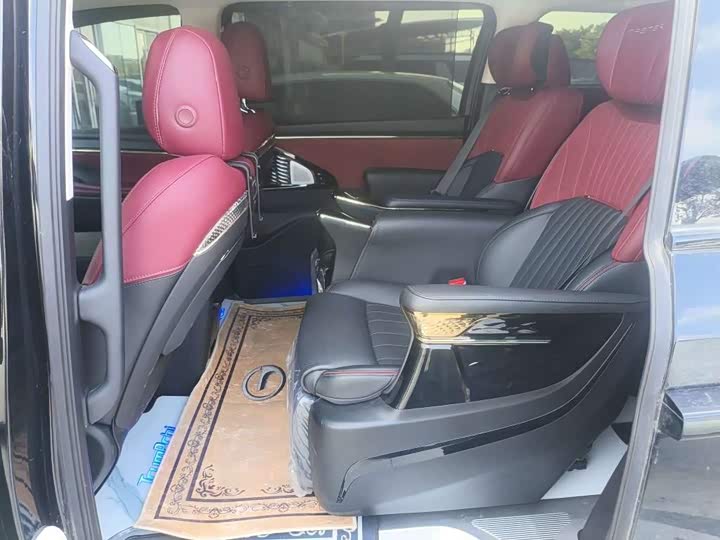 Фото 8 - GAC Trumpchi E9