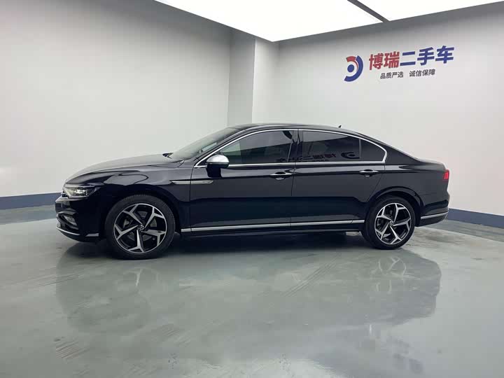 Фото 4 - Volkswagen Magotan