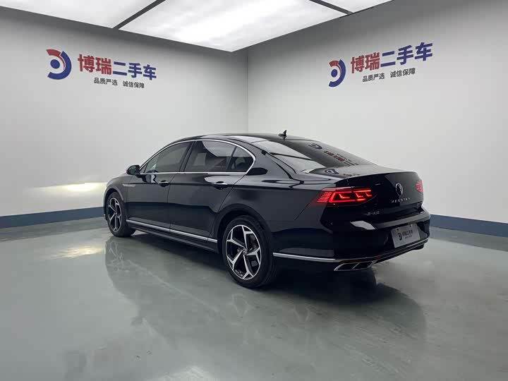 Фото 5 - Volkswagen Magotan