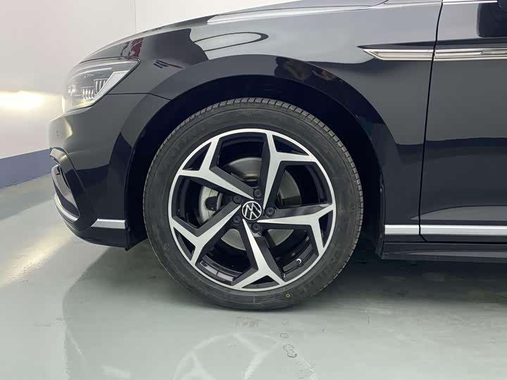 Фото 8 - Volkswagen Magotan