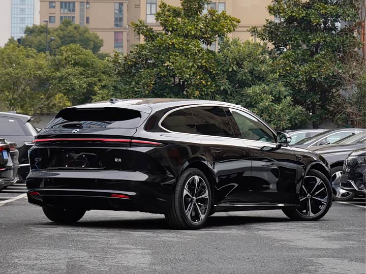 Фото 5 - Nio ET5T