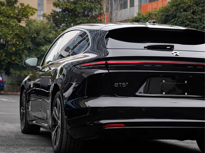 Фото 7 - Nio ET5T