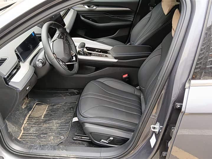 Photo 9 - Geely Preface