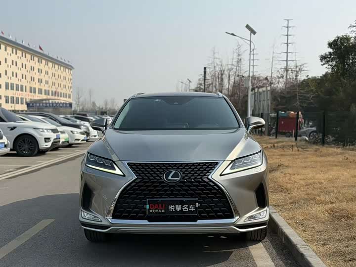 Фото 2 - Lexus RX