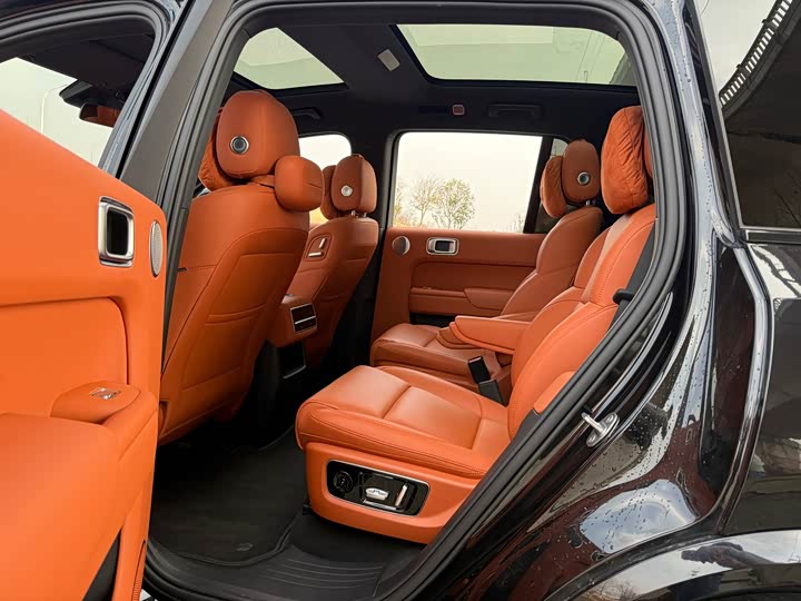 Фото 8 - LiXiang L8