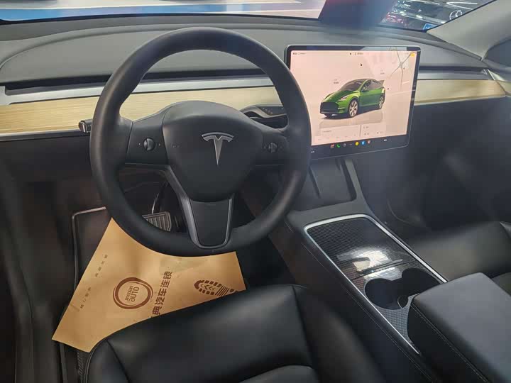 Фото 7 - Tesla Model Y