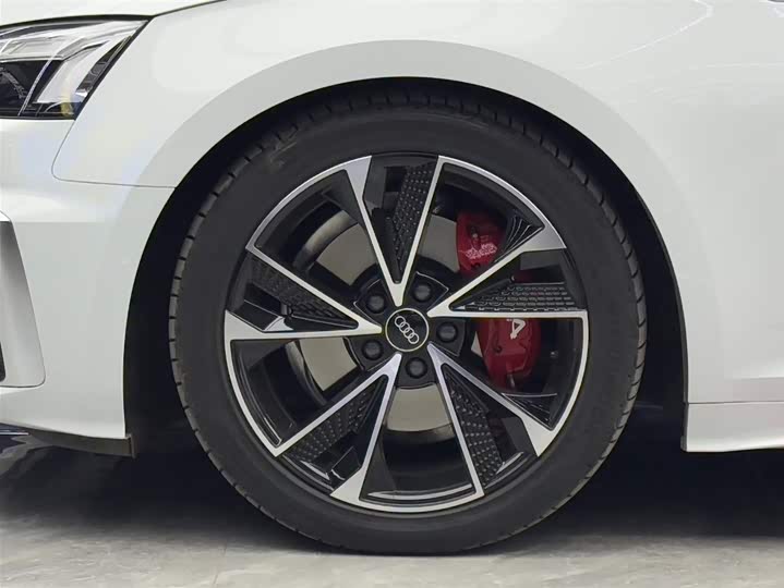 Фото 4 - Audi A5