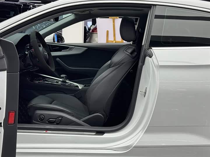 Фото 6 - Audi A5