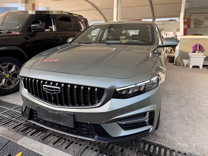 Фото 1 - Geely Preface