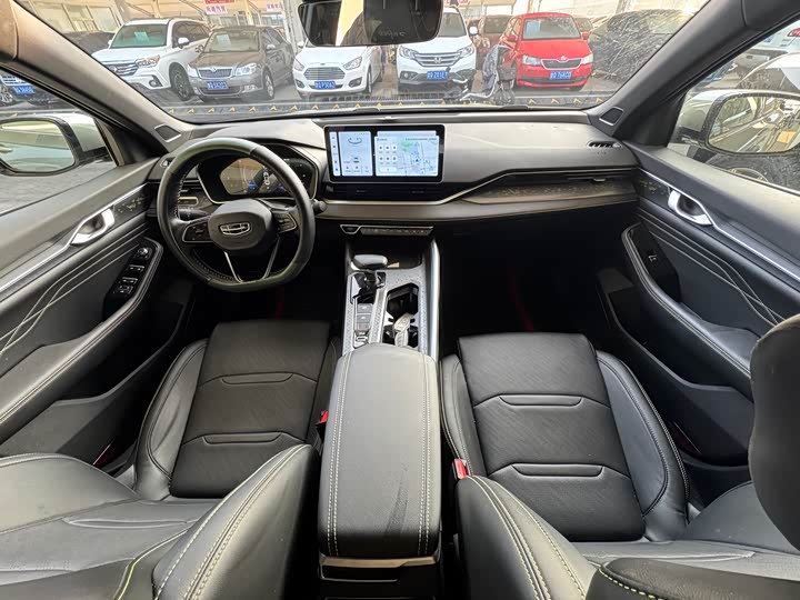 Фото 6 - Geely Preface