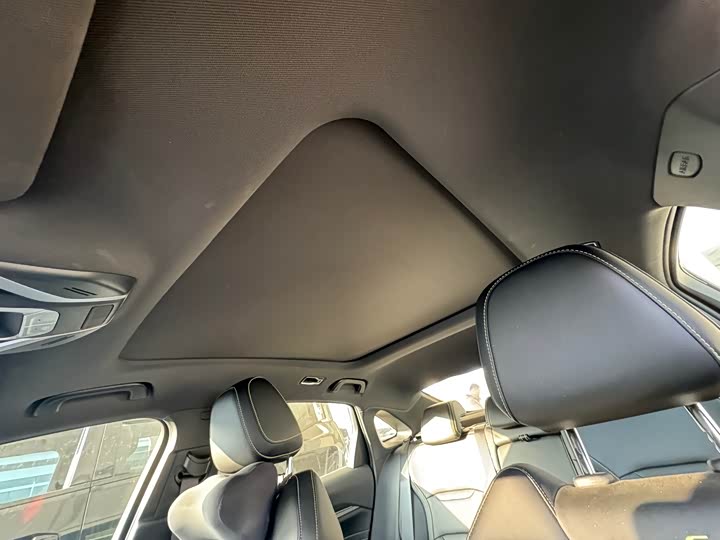 Фото 9 - Geely Preface