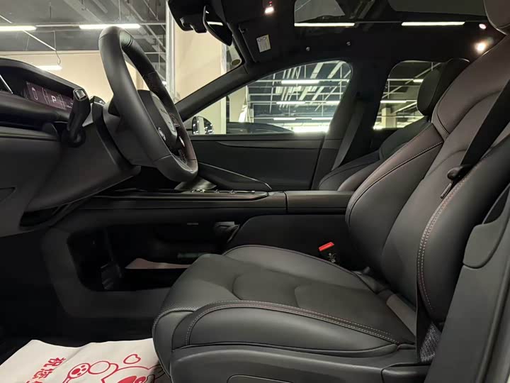 Фото 4 - Xiaomi SU7