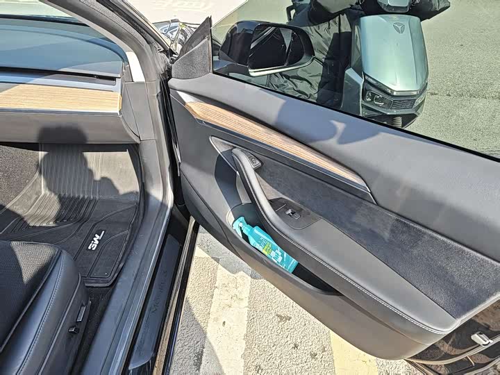 Фото 5 - Tesla Model 3