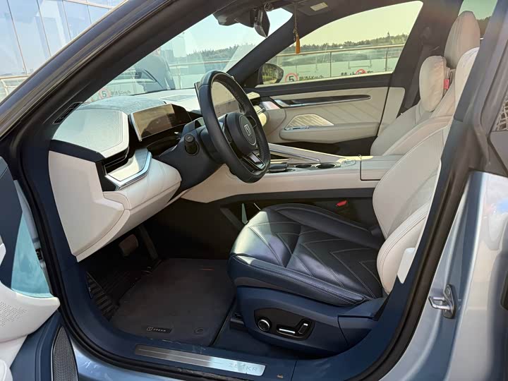 Фото 4 - Zeekr 001