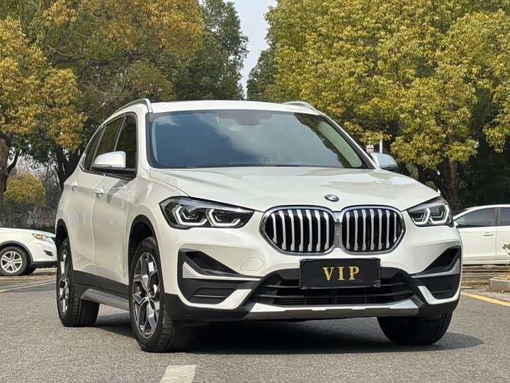 Фото 3 - BMW X1