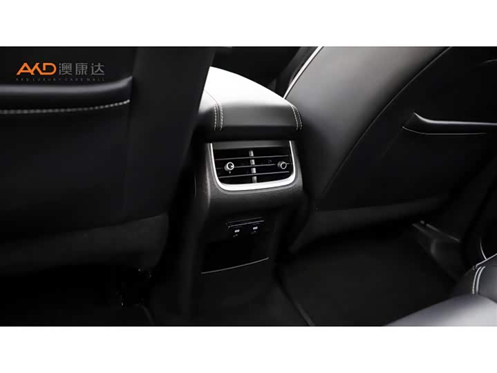 Фото 9 - Tank 300