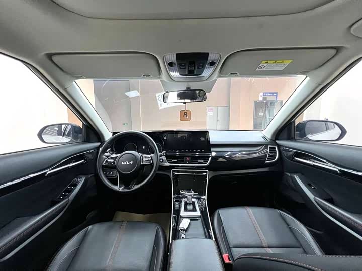 Фото 5 - Kia KX3