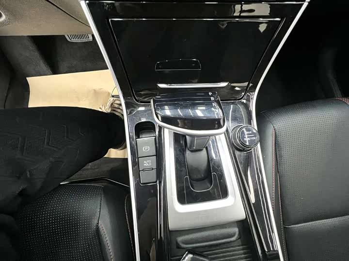 Фото 7 - Kia KX3