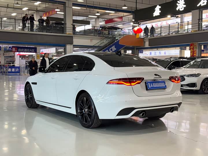 Фото 5 - Jaguar XE L