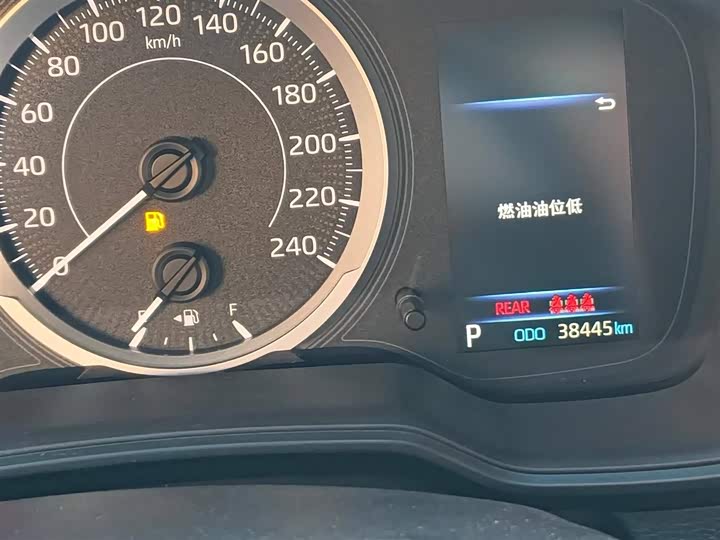 Фото 6 - Toyota Corolla