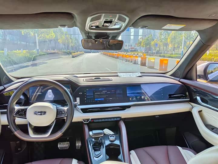 Фото 4 - Geely Monjaro