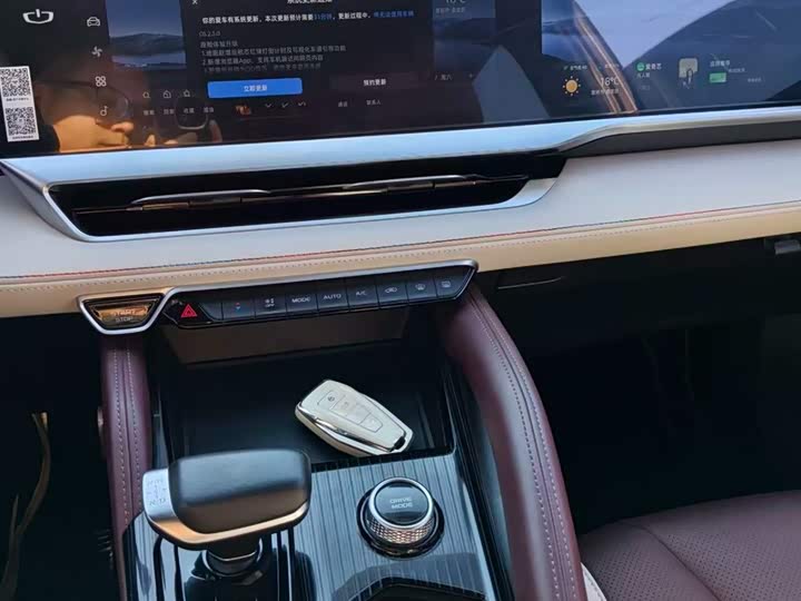 Фото 9 - Geely Monjaro