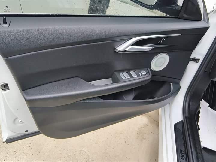 Фото 7 - BMW 1 Series