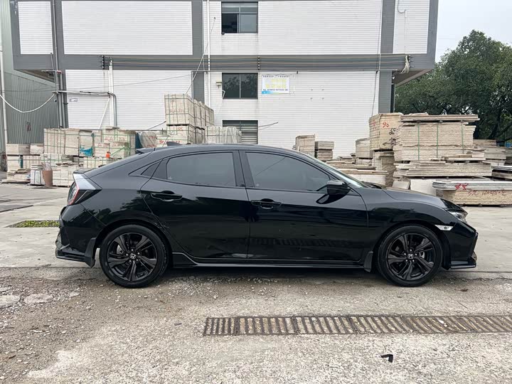 Фото 4 - Honda Civic