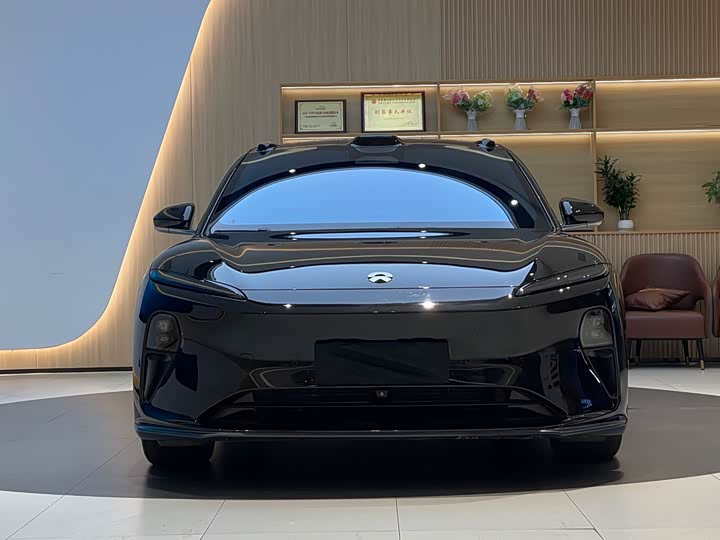 Фото 3 - Nio ET5T